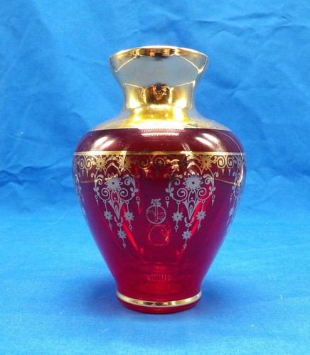 Vtg ruby red gold vecchia - red/gold,