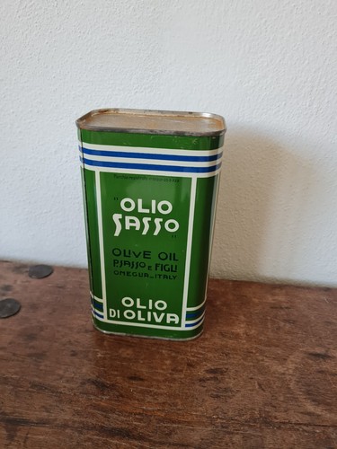 Old can stone oil - can,
